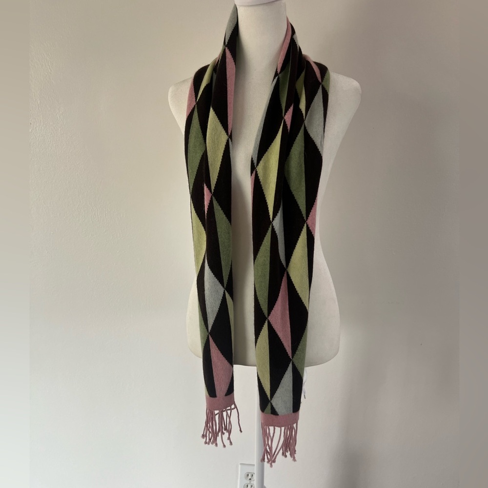 MAG‎ by Magaschoni Pink & Brown Geometric Pattern Knit Fringe Scarf